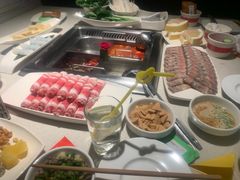 -海底捞火锅鲜切牛肉主题店(长寿路店)