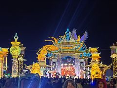 -淄博花灯齐彩城
