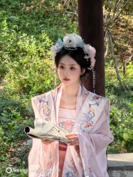 -洛水阁·汉服妆造体验馆(山塘街店)