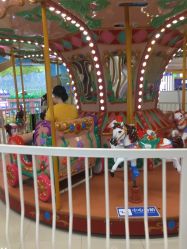 -莫莉幻想儿童乐园(武汉保利广场店)