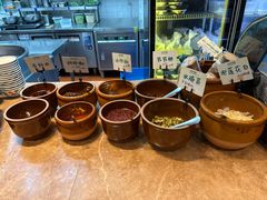 -云阿蛮云南生烫牛肉米线(奉贤路店)