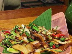 包烧野生牛肝菌-云海肴·汽锅鸡·云南代表菜(天津国金汇店)