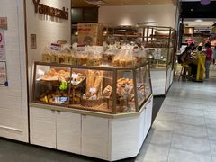 面包甜点陈列柜-山崎面包(静安久光店)