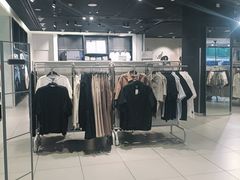 -H&M(鹏欣水游城店)