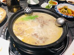 -大匠工房古船木艺术餐厅·猪肚鸡专门店(长白仙岛店)