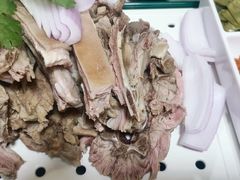 -俭寨大盘鸡·手抓肉·烧烤新疆菜(乌苏路店)