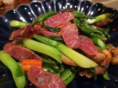 怀旧家乡腊味炒芥兰-誉八仙粤菜(万象天地店)