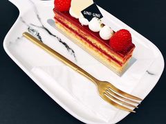 -UNI UNI(环亚凯瑟琳店)