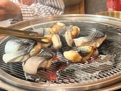 -围炉肉舍•炭烤活鳗•丹东海鲜烤肉(步行街店)