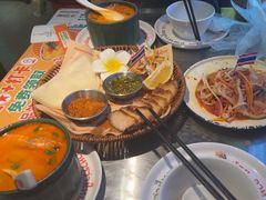 -小小集渔·泰式大排档(太古里香槟店)