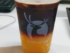 -瑞幸咖啡(青岛保利中心店)