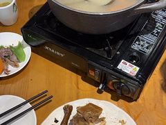 -隔壁老王·家常云南菜(花巷店)