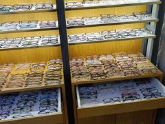 -优医视平价眼镜蔡司依视路折扣工厂店(德胜门店)