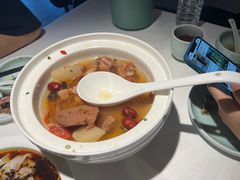 -江城小馆陕南妈妈菜·全球旅行餐厅(钟楼店)