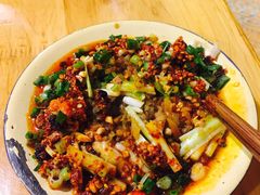 -拈签一笑黄牛肉辣卤串串