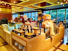-大中华希尔顿酒店-念自助餐·嗨啤·小龙虾