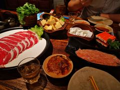 -老牌坊云南鱼豆花火锅(爱建店)
