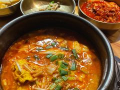 海鲜豆腐汤-金顺韩式烤肉·网红烤肉店(广利路店)