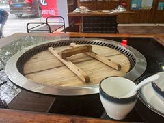 -三里屯土灶炖公鸡地锅鸡(江东店)