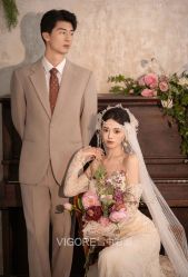 -雪中彩影婚纱摄影·微光艺术中心