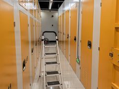 -安东易迷你自助仓储寄存仓库(杨浦店)