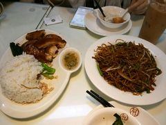 -新大咀港式茶餐厅(宝山万达店)