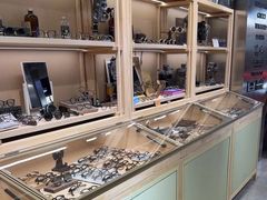 -棱石眼镜(CP静安店)