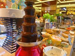 -大中华希尔顿酒店-念自助餐·嗨啤·小龙虾
