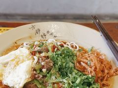 -方铲铲·成都板凳面(滨江银泰店)