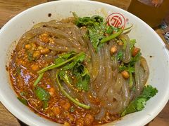 万记特色酸辣粉-万记麻辣烫国展总店