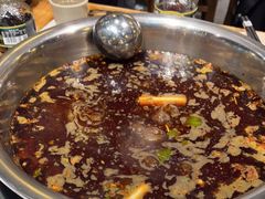 -肖肖酸萝卜鱼火锅(总店)