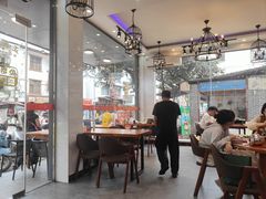 -梁姐啤酒鱼(兴坪古镇店)