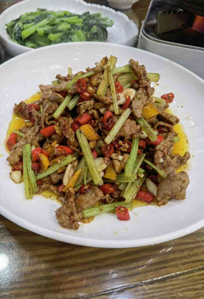 百姓百味民间土菜-"地址:纺星一路跟前,天府米线隔壁.里面.