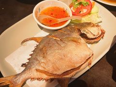 -大头虾越式风味餐厅(光明广场店)