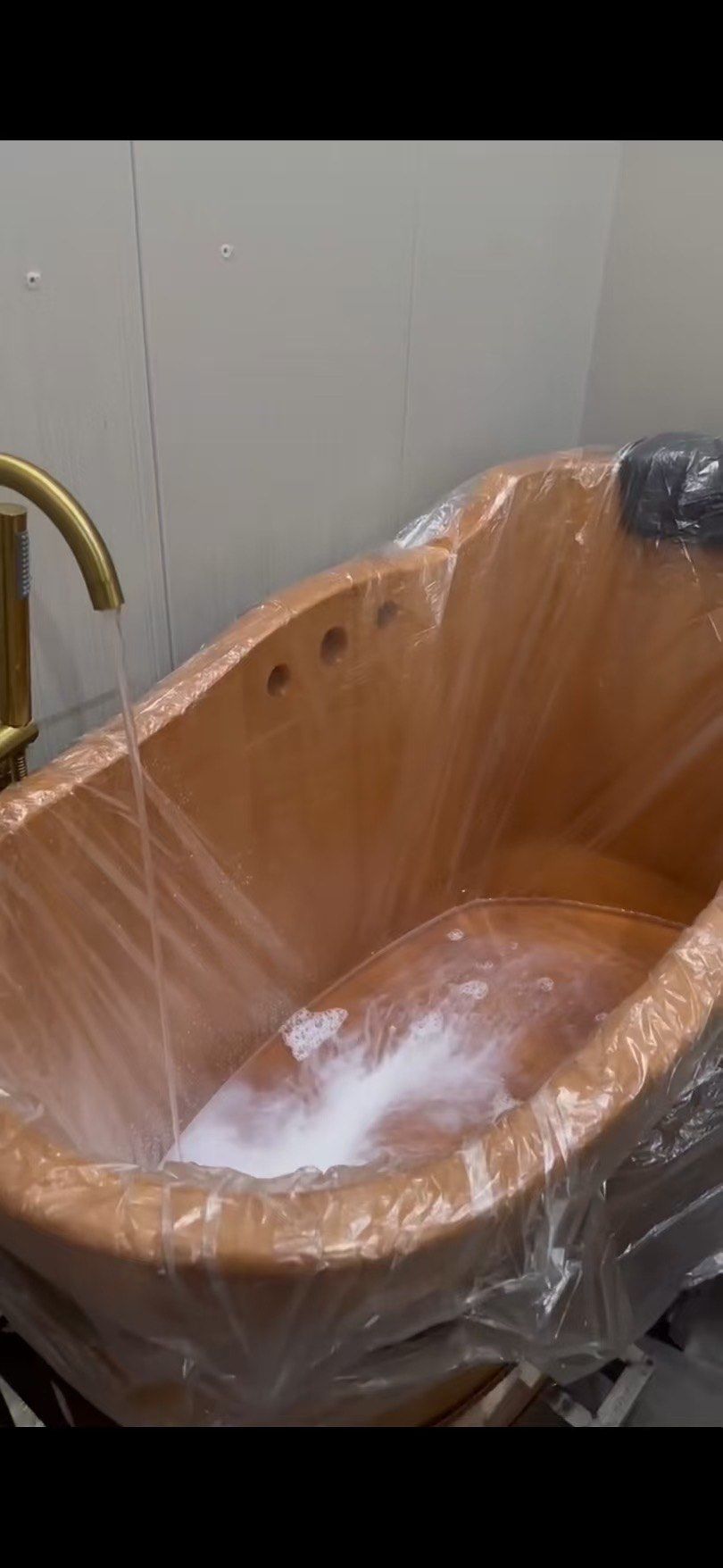 特别漂亮,你可以选择,服务非常到位,让人感觉很舒服#木桶浴 #按摩足浴