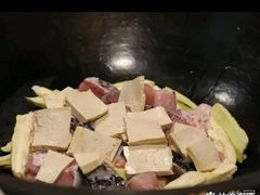 -李记铸铁锅炖鱼(长江中路店)