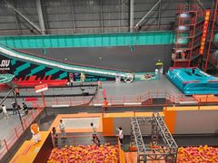 -极限PLAY运动娱乐新世界·团建派对表演休闲馆·室内高空游乐园