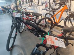 -迪卡侬(金龙湖店)