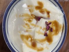-云阿蛮云南生烫牛肉米线(奉贤路店)