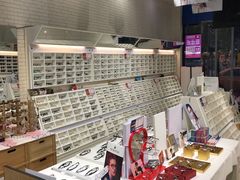 -诺柯视眼镜-蔡司依视路官方工厂店(淞南一店)