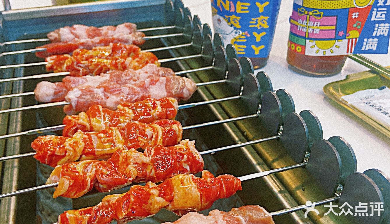 烤串配啤酒[啤酒]五角场新开店，快来撸串[胜利]