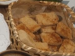 油炸爆浆豆腐-十面欢腾·海鲜面·台式Bistro(长乐路店)