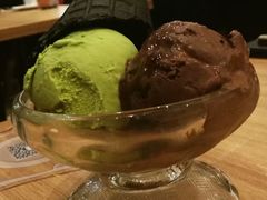 双球冰淇淋-必胜客(王府井店)