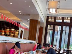 大堂-亚龙湾希尔顿自助餐厅·海鲜·烧烤·沙滩BBQ·现场乐队