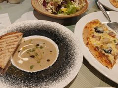 -又见马甲M8融合西餐厅(体育中心店)
