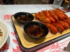 -肥肥虾庄·金牌油焖大虾(汉口城市广场店)