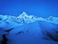 -贡嘎雪山