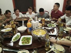 -乡土黄·鲜牛肉火锅·小龙虾(兴业街店)