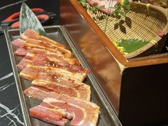 -山川小町·极番烧肉(新地假日广场店)