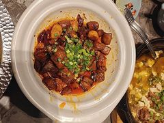 -老周家酱卤猪蹄私房菜(克拉玛依西街店)